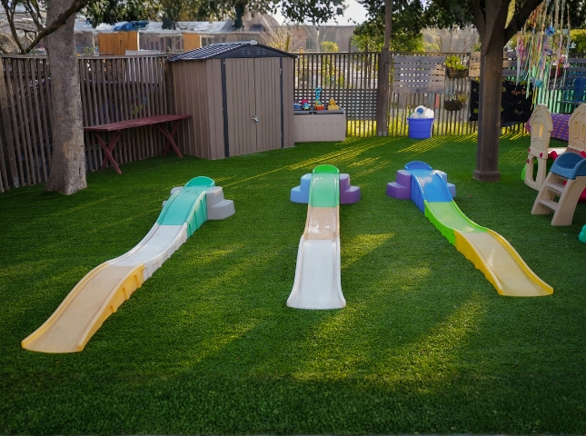 Safe infant sleeping area daycare Alameda
